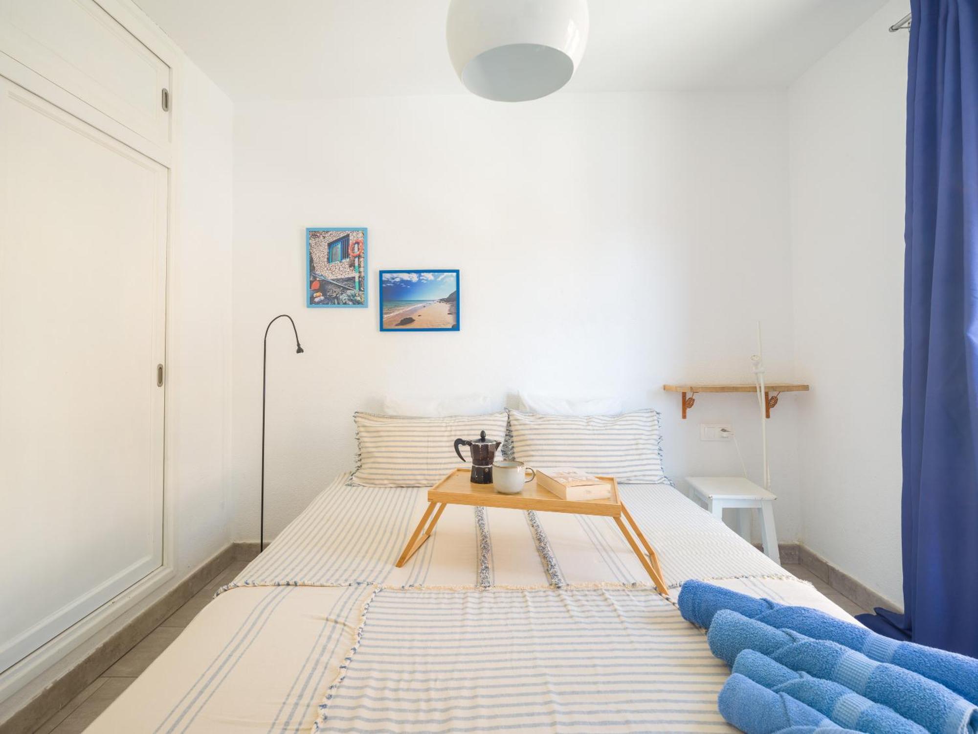 Ineika In - Balcony & Poolside Apartment